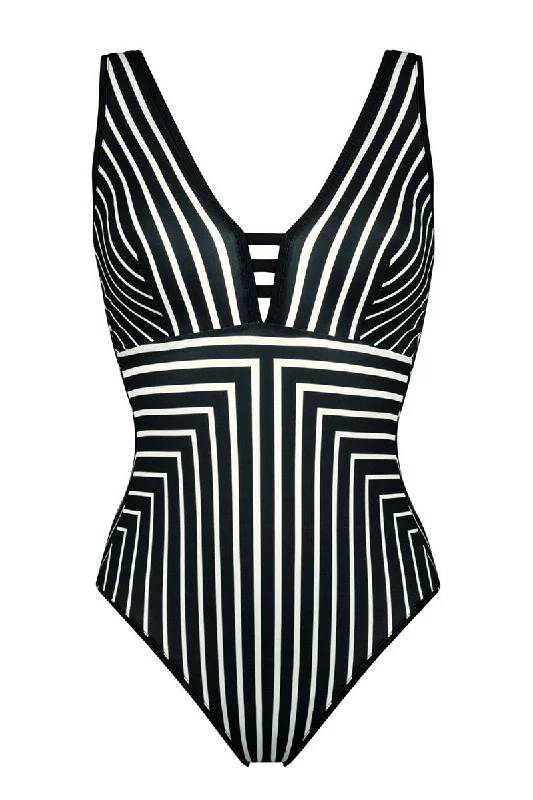 Allusions Plunge One Piece