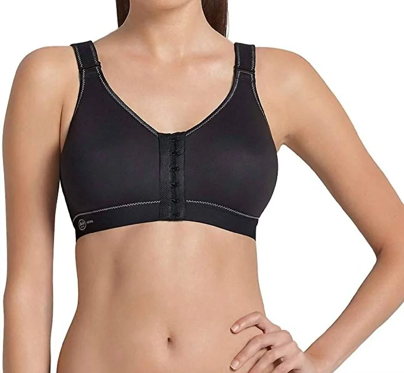 Active Front Close Sports Bra In Black